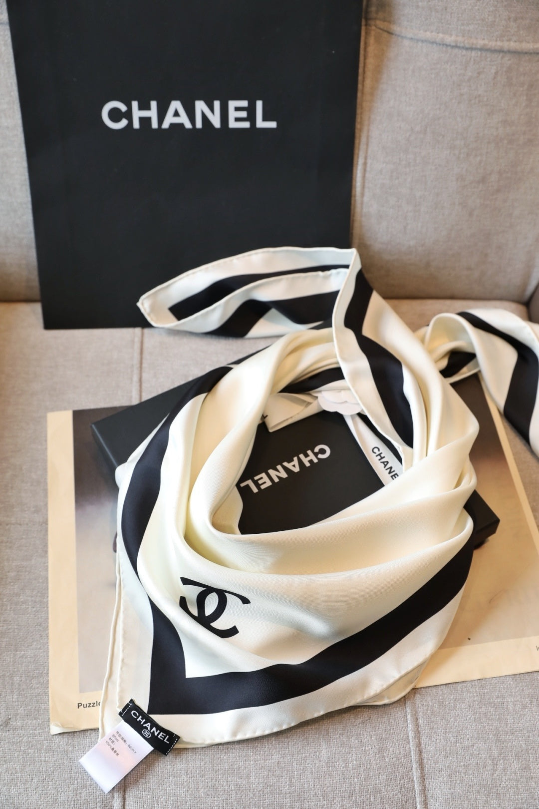 Chanel Style Contrast-Border Lightweight Shawl