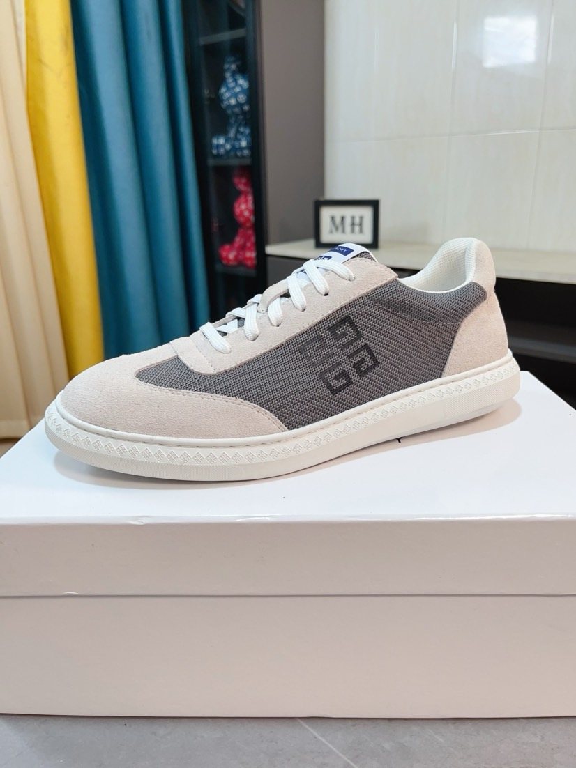 Givenchy Contrast Panel Low-Top Sneakers